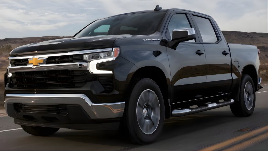 Chevy Silverado 1500 Mini Launched – Compact 4×4 Truck with Powerful and Efficient Engine